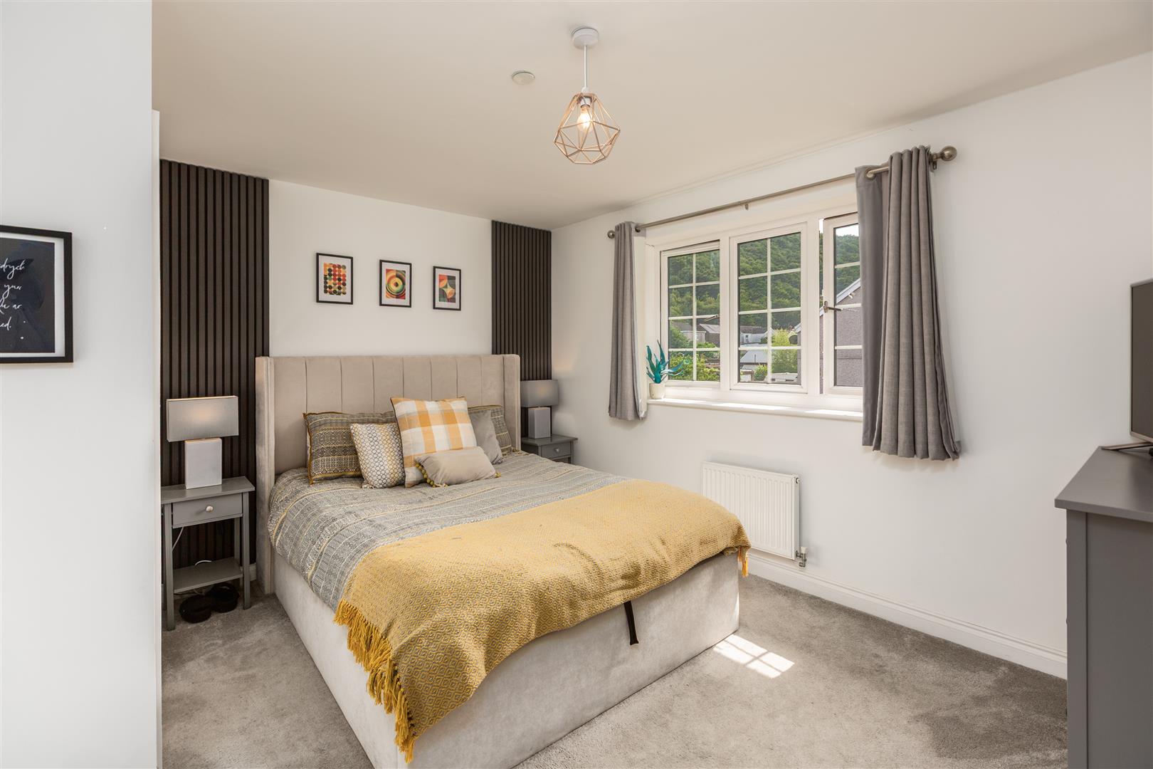 Clos Gelli Wen, Pontardawe, Swansea, SA8 3DF